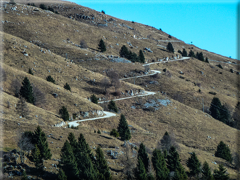 foto Salita al Col Serai e Cima Grappa